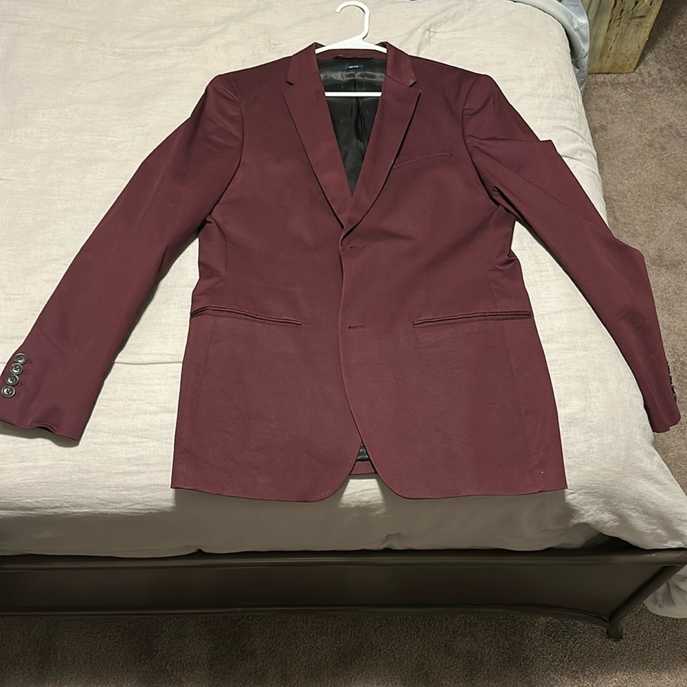 Perry Ellis Very Slim 42 Regular Blazer (Color: Wine)